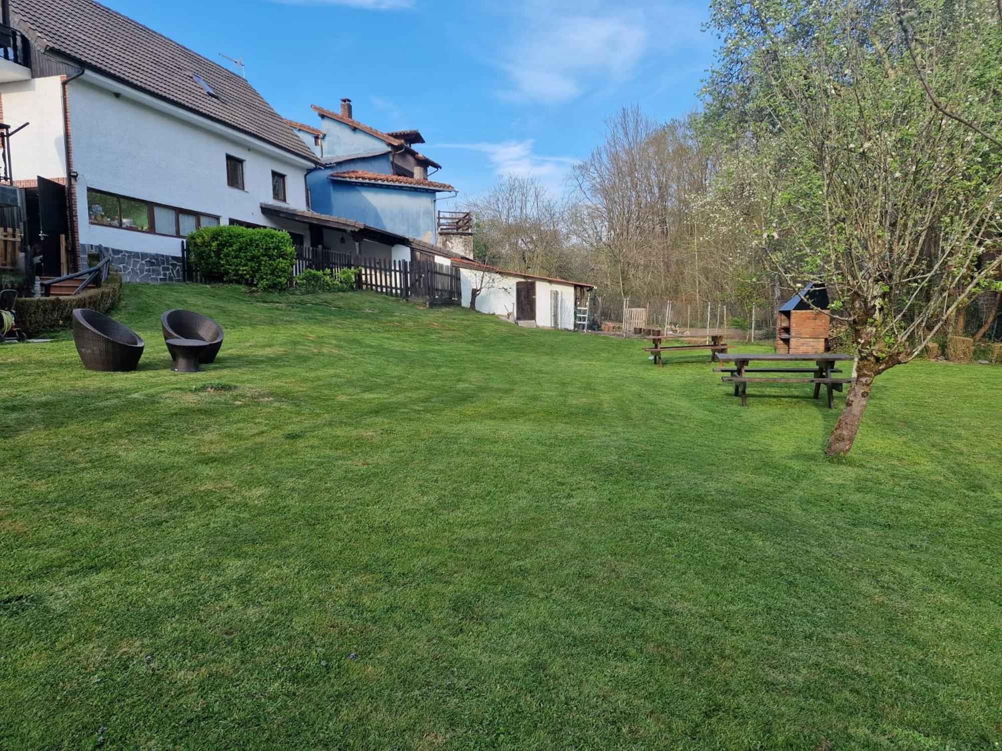 Alojamiento Con Jardin Y Barbacoa Onís Exteriér fotografie